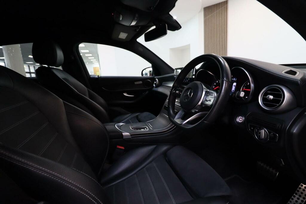 Mercedes-Benz GLC Class Glc 300 Amg Line Premium 4Matic Black #13