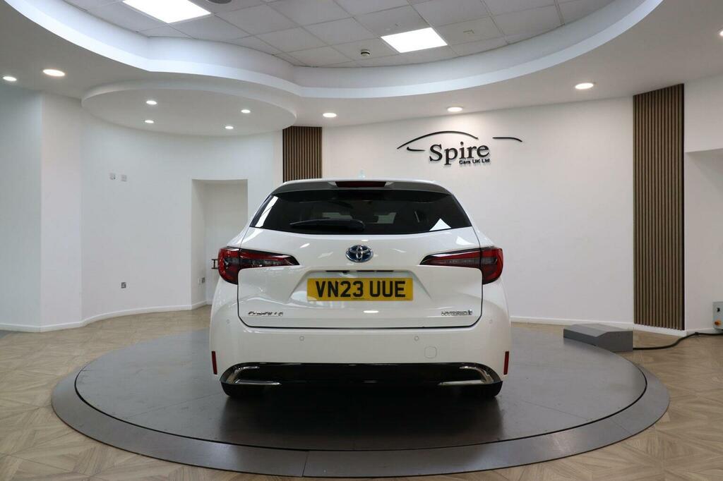Toyota Corolla Estate 1.8 Vvt-h Design Touring Sports Cvt Euro 6 White #6