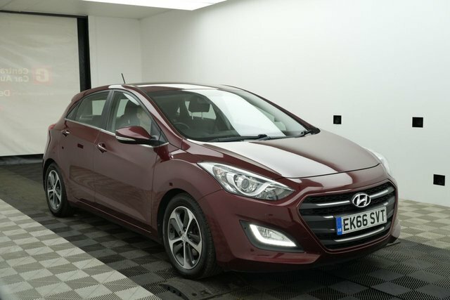 Hyundai I30 Crdi Blue Drive Se Red