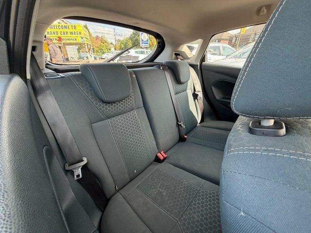 Ford Fiesta Zetec Black #16