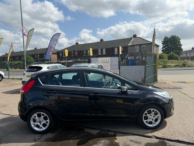Ford Fiesta Zetec Hatchback Black #3