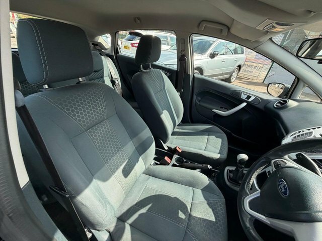 Ford Fiesta Zetec Black #10