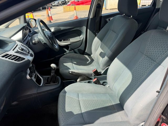 Ford Fiesta Zetec Black #14