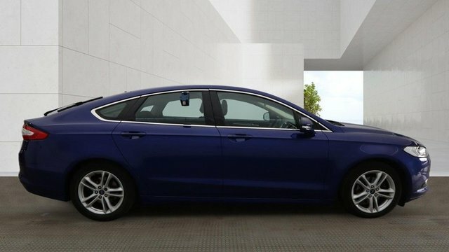 Ford Mondeo Tdci Zetec Hatchback Blue #5