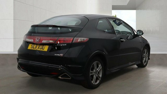 Honda Civic I-vtec Type S Hatchback Black #4