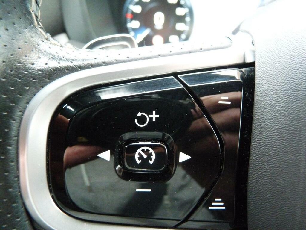 Volvo XC60 D4 Se Nav Blue #17