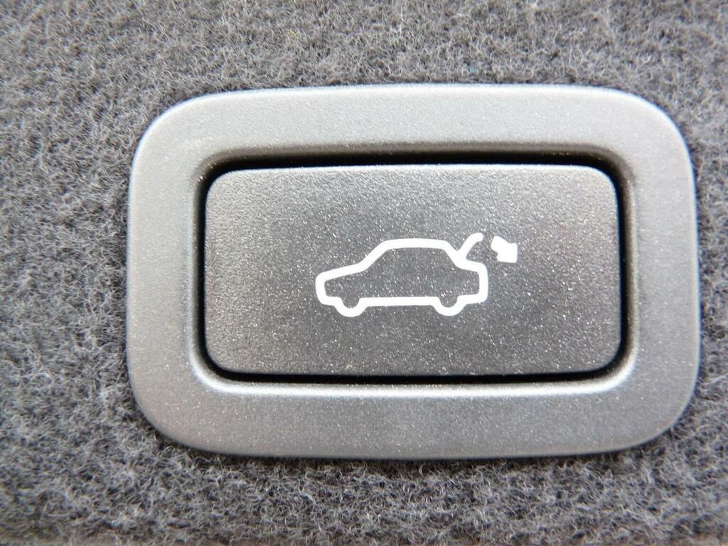 Volvo XC60 Suv Gold #34