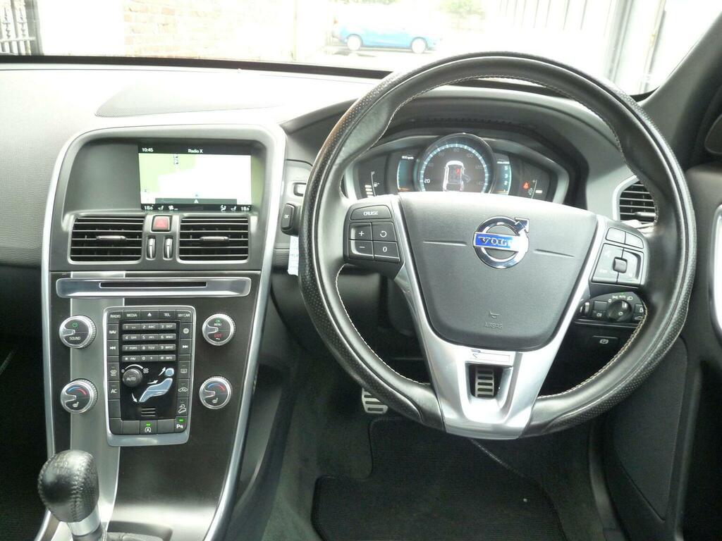 Volvo XC60 2.4 D4 R-design Lux Nav Awd Euro 6 Ss Grey #6