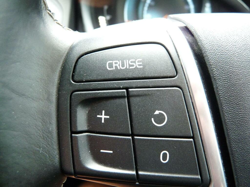 Volvo XC60 Suv Gold #15