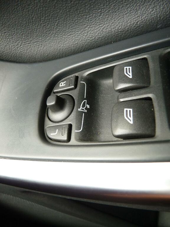 Volvo XC60 Suv Gold #18