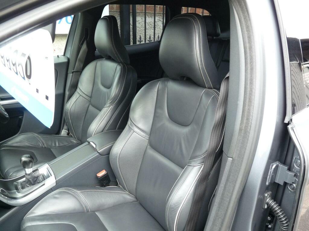 Volvo XC60 Suv Gold #25