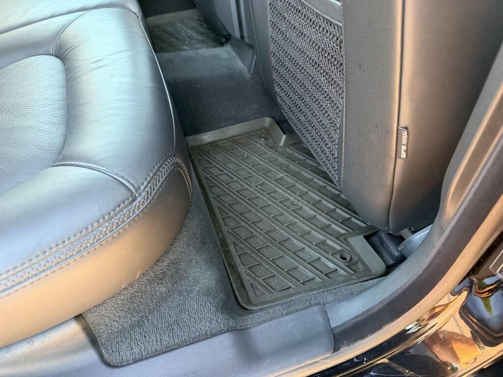 Volvo XC70 2.4 D5 Se Grey #36