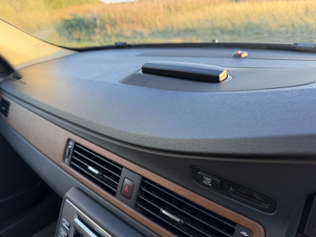 Volvo XC70 2.4 D5 Se Grey #33