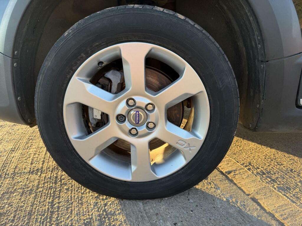 Volvo XC70 2.4 D5 Se Grey #47