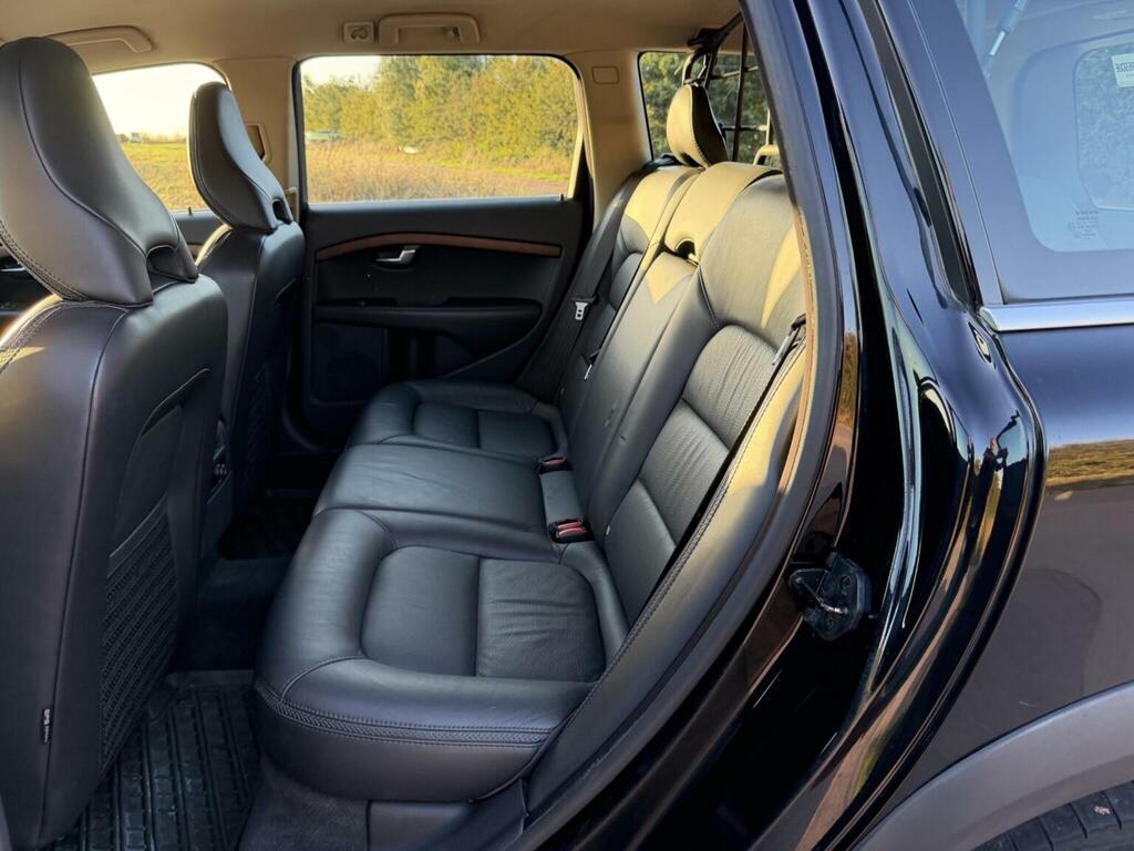 Volvo XC70 2.4 D5 Se Grey #38