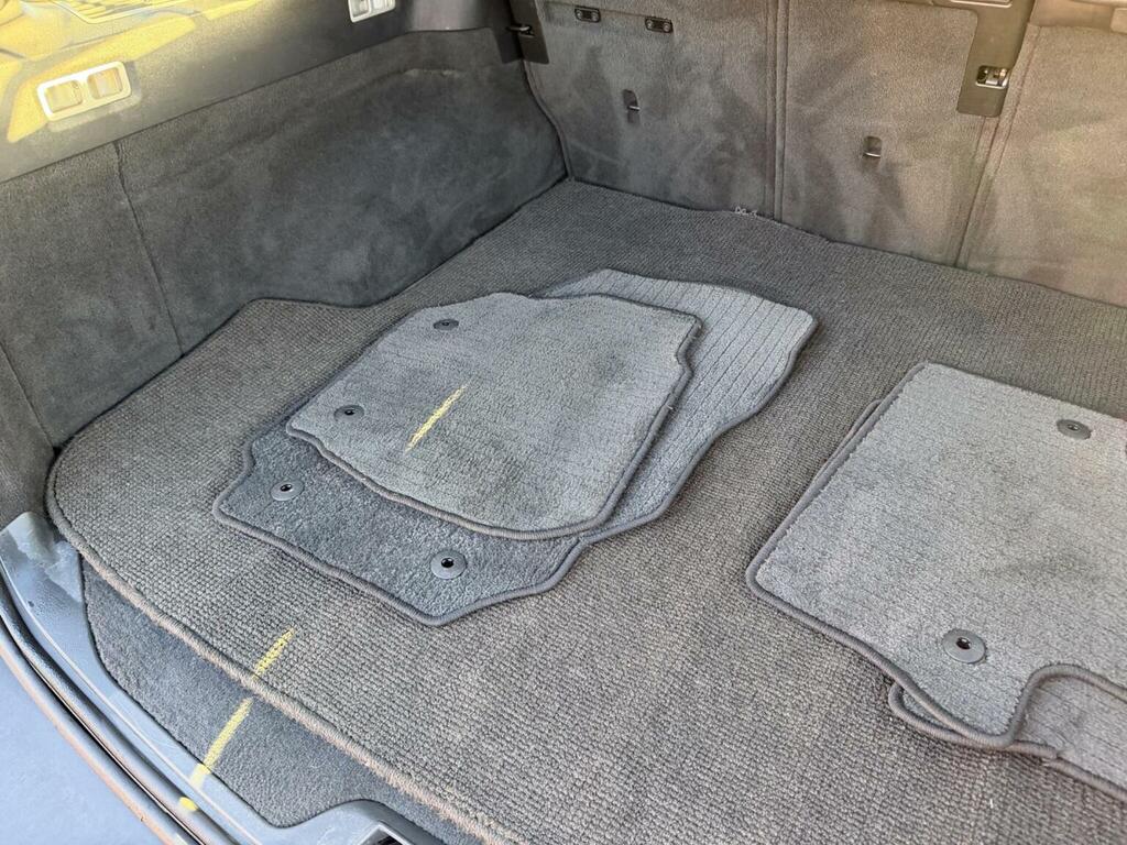 Volvo XC70 2.4 D5 Se Grey #25