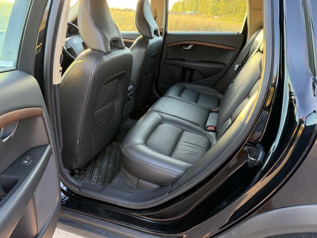 Volvo XC70 2.4 D5 Se Grey #37