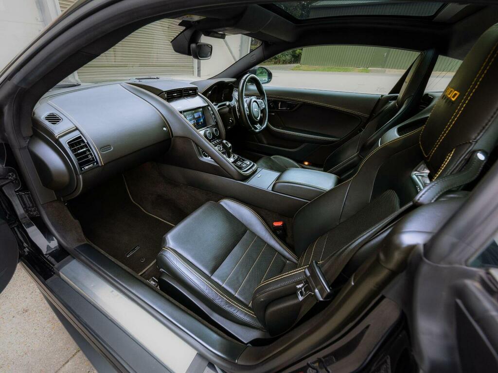 Jaguar F-Type 3L 400 Sport Black #74