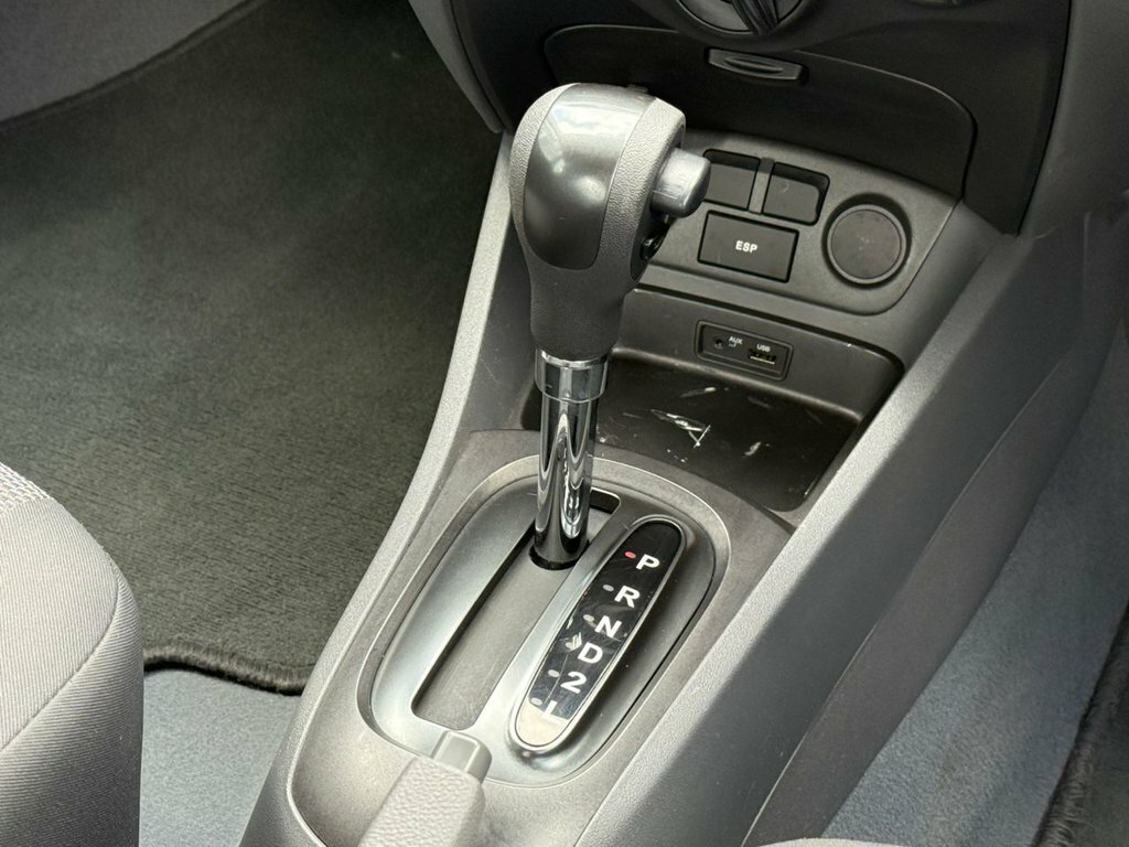 Kia RIO Hatchback 1.4 2 Ipd 201111 Silver #13