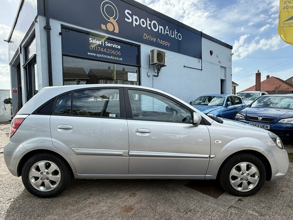 Kia RIO Hatchback 1.4 2 Ipd 201111 Silver #7