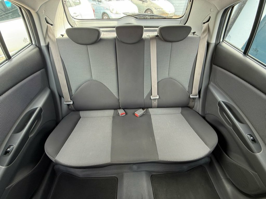 Kia RIO Hatchback 1.4 2 Ipd 201111 Silver #14