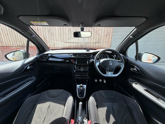 DS DS 3 2016 1.2 Puretech Elegance Hatchback Ma Black #2