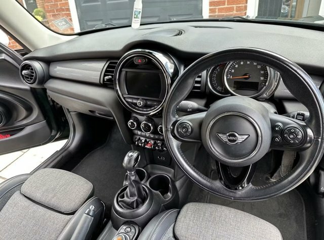 Mini Hatch 2018 1.5 Cooper Hatchback Steptronic Eu MK18FNM Green #3