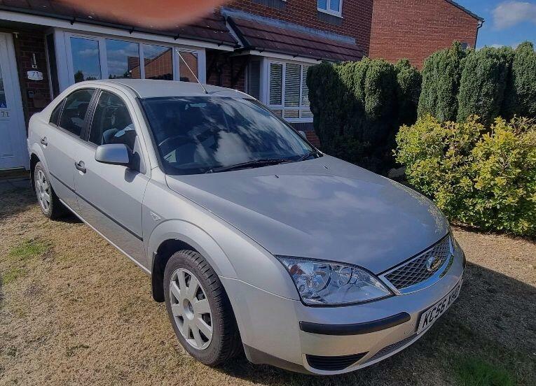 Ford Mondeo LX Silver
