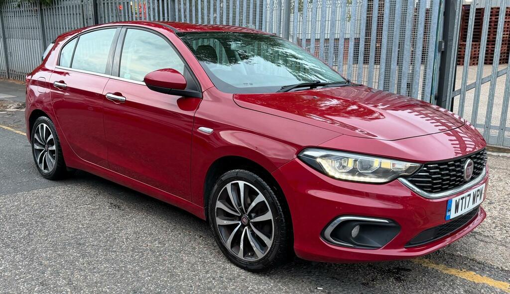 Fiat Tipo 1.4 Mpi Lounge Euro 6 Red #3