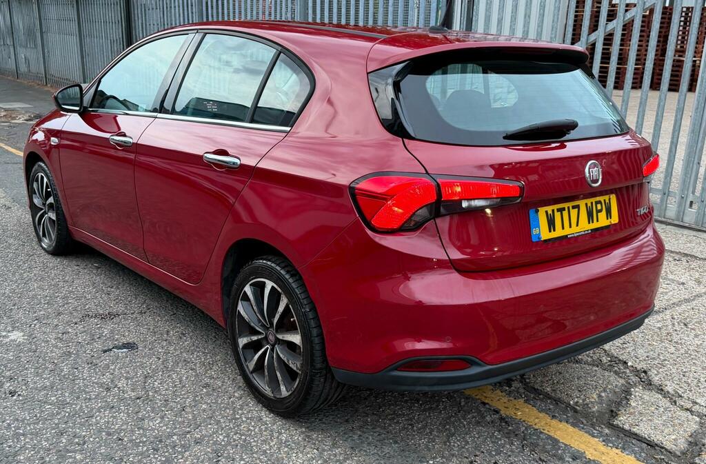 Fiat Tipo 1.4 Mpi Lounge Euro 6 Red #6