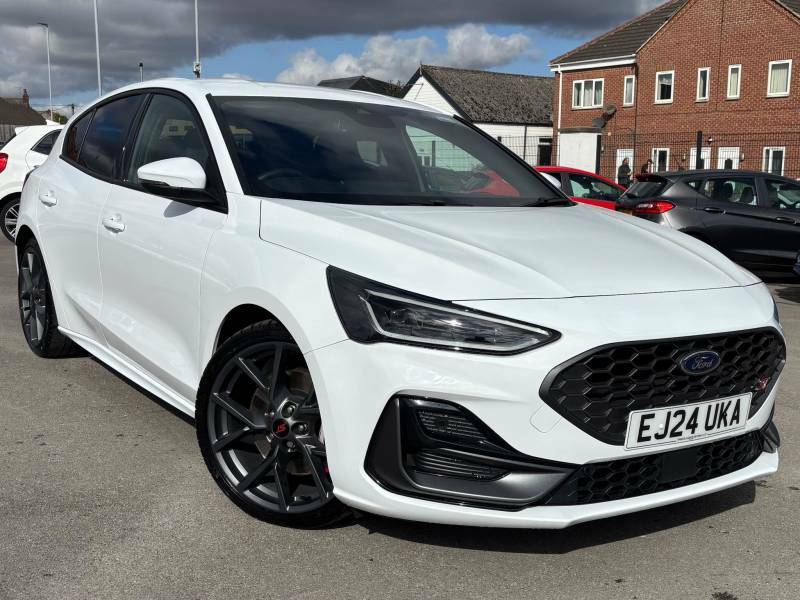 Ford Focus 2.3 Ecoboost St - 2024 24 EJ24UKA White #3
