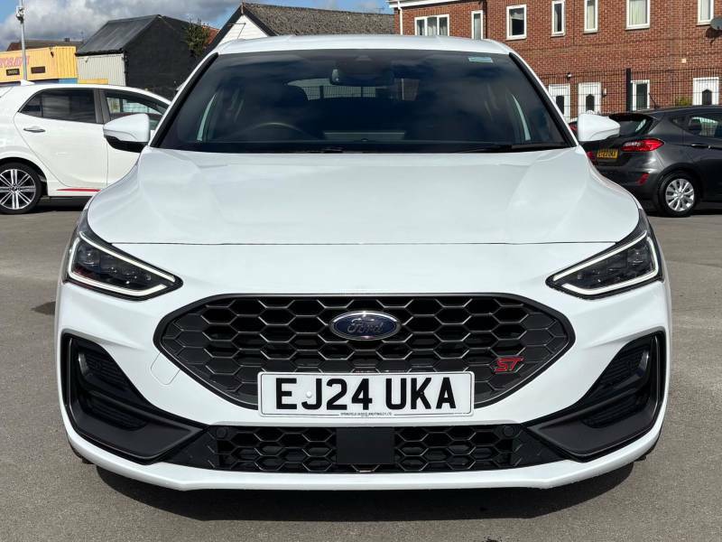 Ford Focus 2.3 Ecoboost St - 2024 24 EJ24UKA White #2