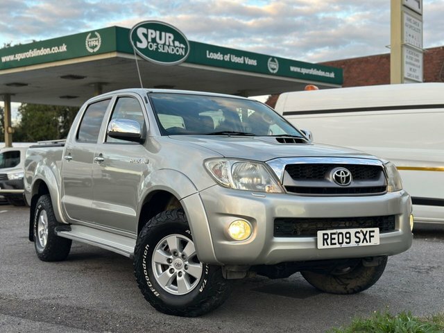 Toyota HILUX D-4d Hl3 Pickup Silver