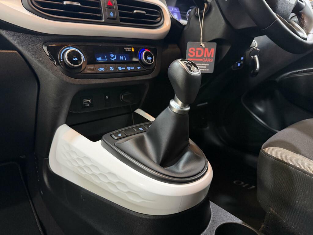 Hyundai I10 Se Connect Black #11
