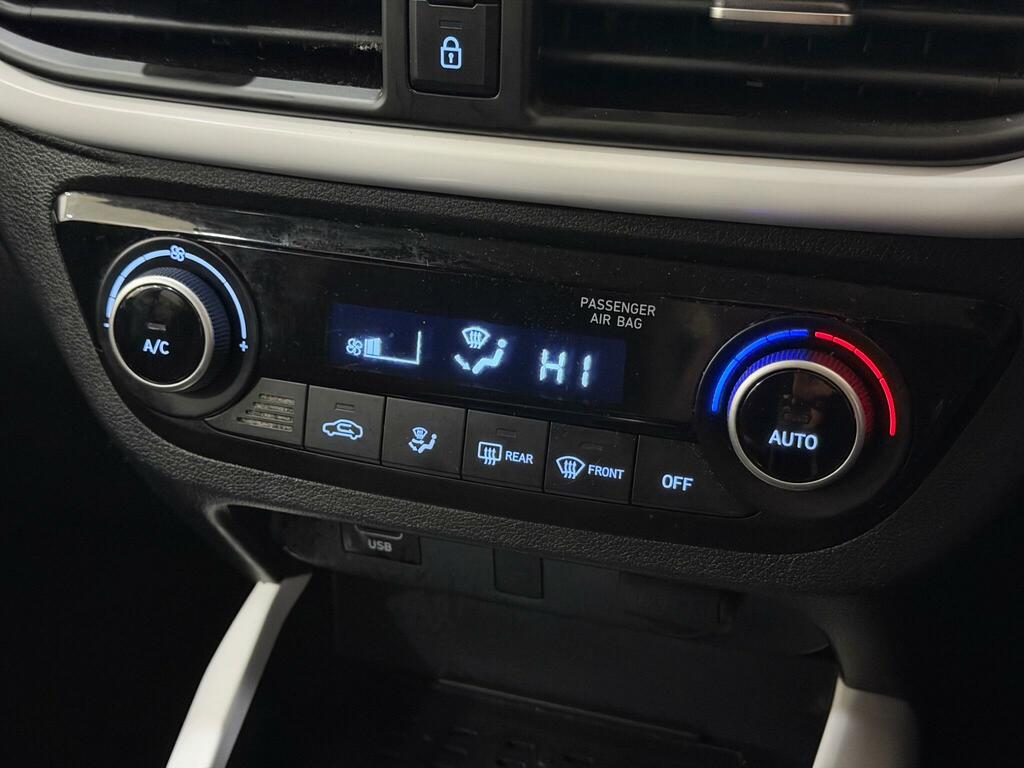 Hyundai I10 Se Connect Black #24