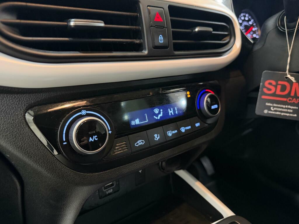Hyundai I10 Se Connect Black #27