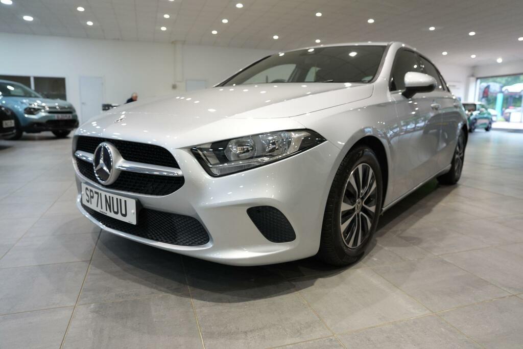 Mercedes-Benz A Class 1.3 A180 Se Hatchback Euro 6 S Silver