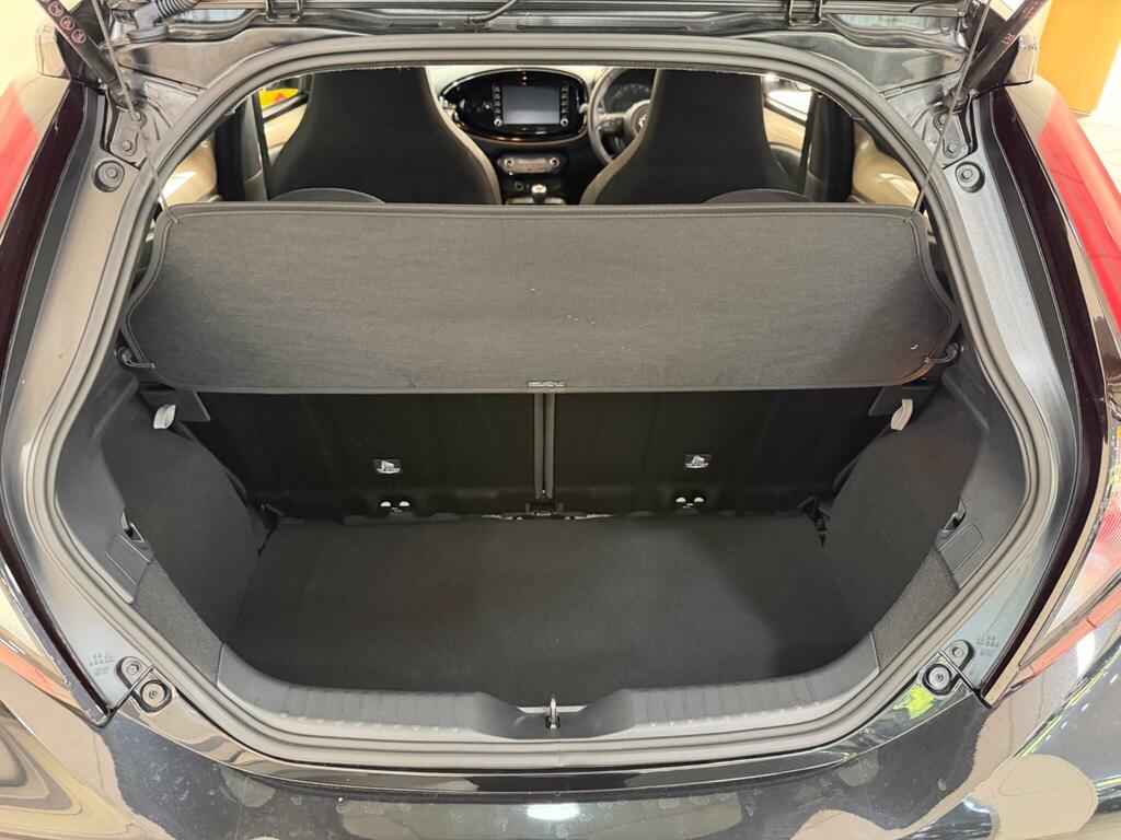 Toyota Aygo X Edge Automatic Green #39