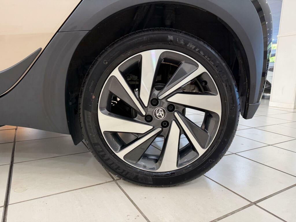 Toyota Aygo X Edge Automatic Green #30