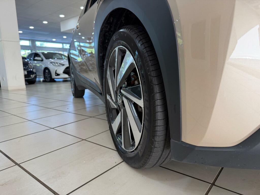 Toyota Aygo X Edge Automatic Green #24