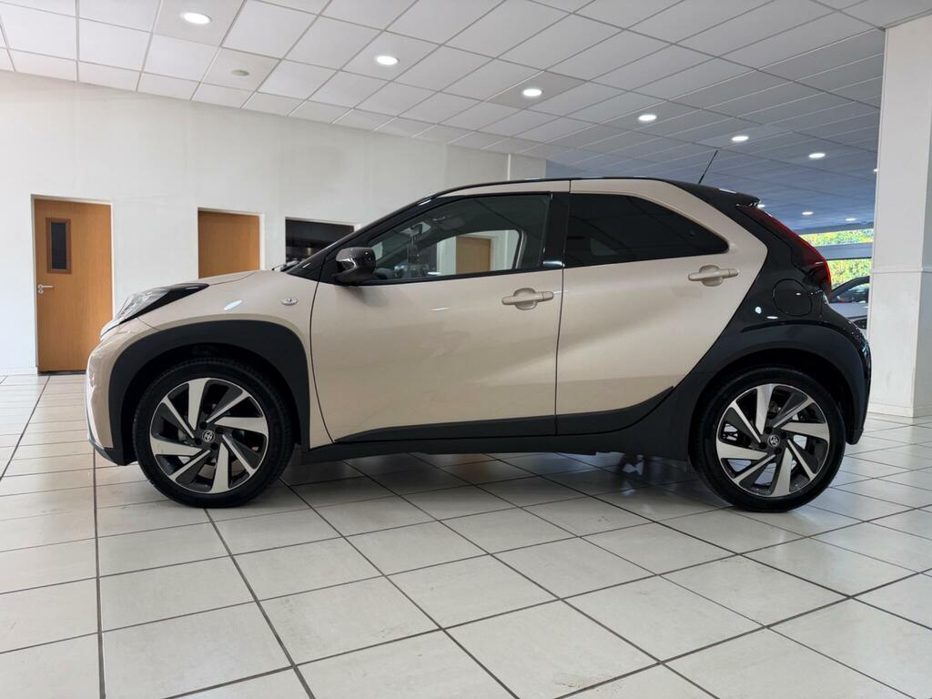 Toyota Aygo X 1.0 Vvt-i Edge Hatchback Euro 6 Beige #4