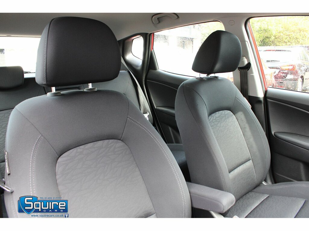 Hyundai Ix20 Hatchback 1.6 Blue #24