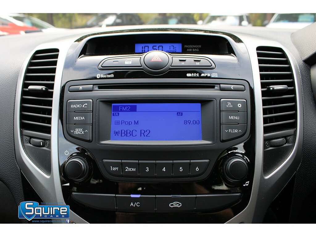 Hyundai Ix20 Blue Drive Se U1733 Ulez Red #4