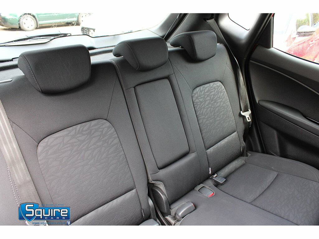 Hyundai Ix20 Hatchback 1.6 Blue #25