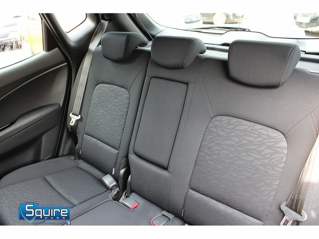 Hyundai Ix20 Hatchback 1.6 Blue #31