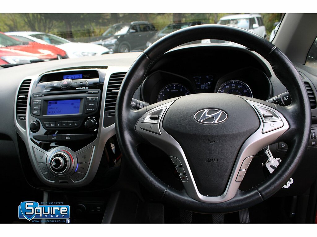 Hyundai Ix20 Blue Drive Se U1733 Ulez Red #6