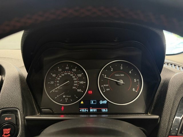 BMW 1 Series 2015 2.0 116D Sport Hatchback Eu Black #4