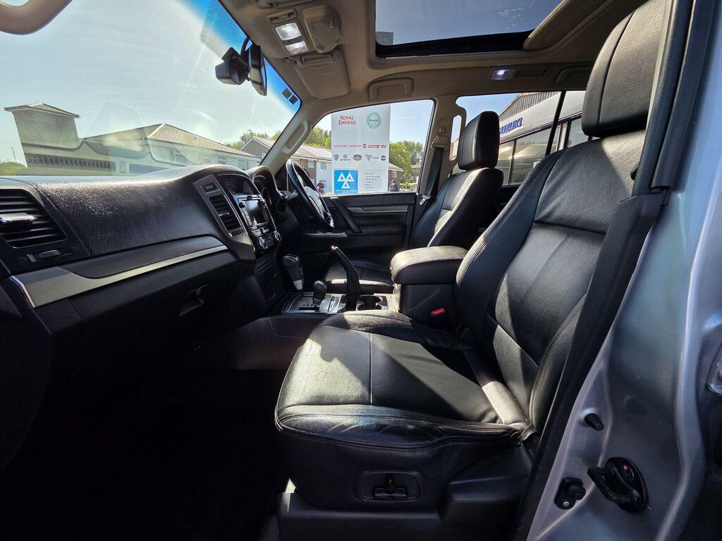 Mitsubishi Shogun 3.2 Di-d Sg5 187 Bhp Black #30