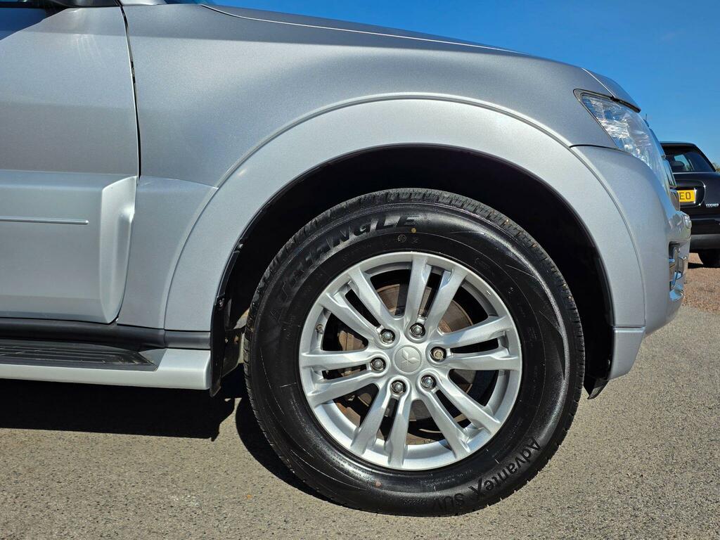 Mitsubishi Shogun 3.2 Di-d Sg5 187 Bhp Black #25