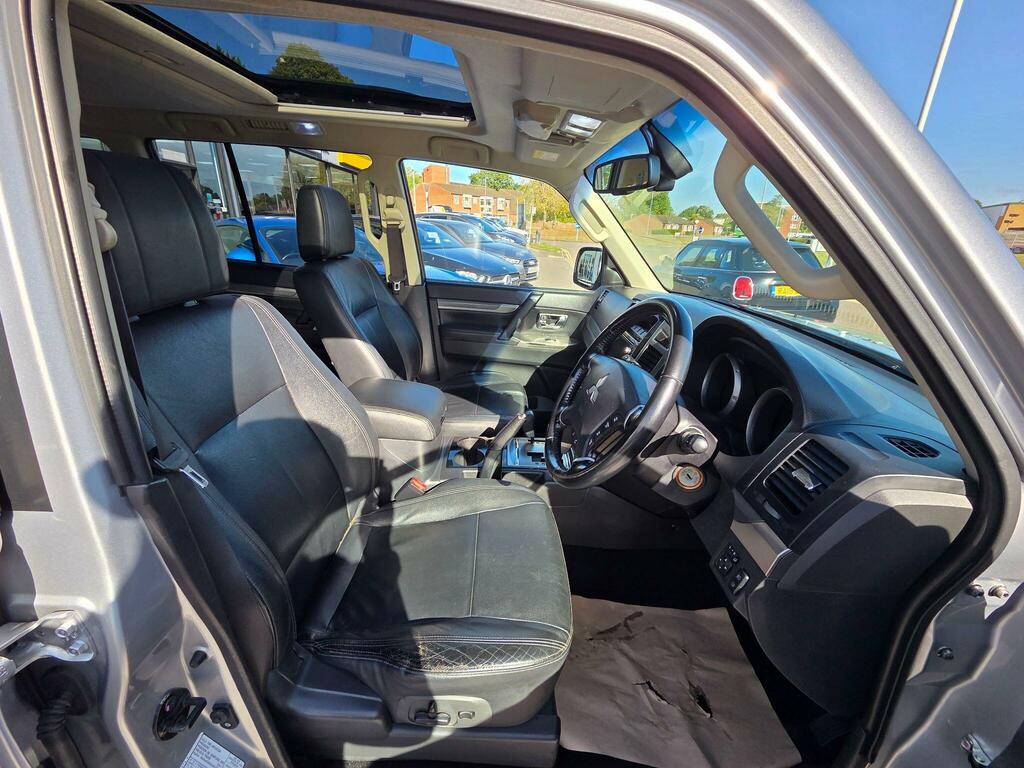 Mitsubishi Shogun 3.2 Di-d Sg5 187 Bhp Black #12